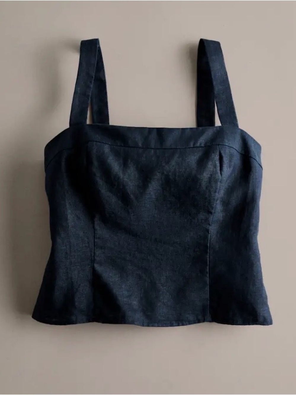 Quince European Linen Fitted Tank in Navy - Picture 5 of 9